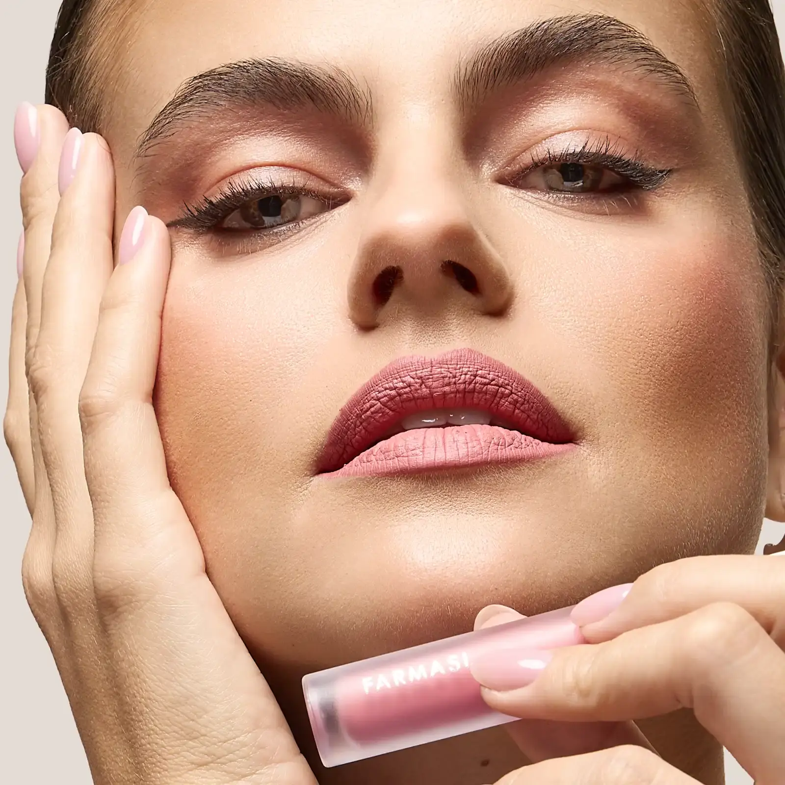 https://content.farmasi.co.uk/Product/1001805_400_2.webp