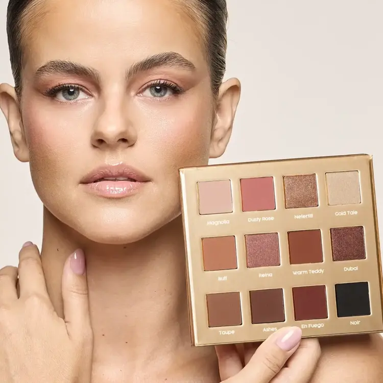 Glam Up Eyeshadow Palette